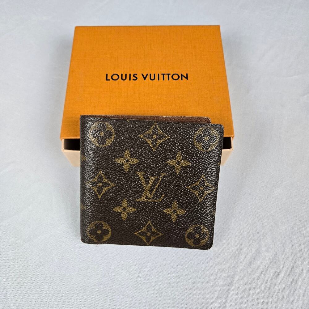 Louis Vuitton Monogram Bifold Wallet w/ Coin Pouch